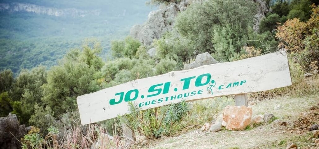 JoSiTo guesthouse - by climbers... for climbers